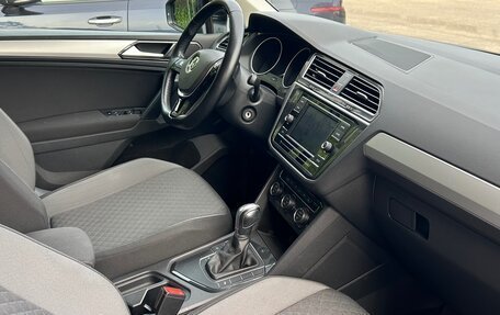 Volkswagen Tiguan II, 2018 год, 1 900 000 рублей, 5 фотография