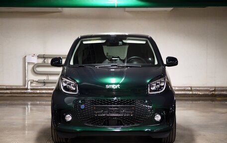 Smart Fortwo III, 2023 год, 3 200 000 рублей, 2 фотография