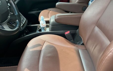Hyundai Grand Starex Grand Starex I рестайлинг 2, 2019 год, 4 590 000 рублей, 9 фотография