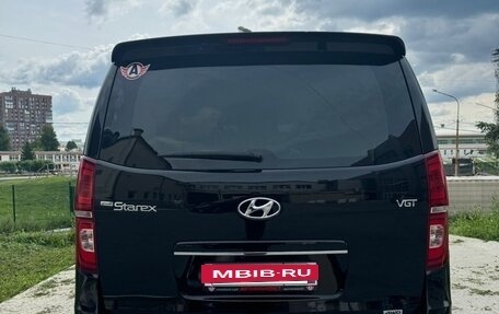 Hyundai Grand Starex Grand Starex I рестайлинг 2, 2019 год, 4 590 000 рублей, 4 фотография
