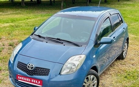 Toyota Yaris III рестайлинг, 2008 год, 525 000 рублей, 2 фотография