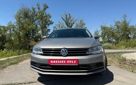 Volkswagen Jetta VI, 2016 год, 1 490 000 рублей, 2 фотография