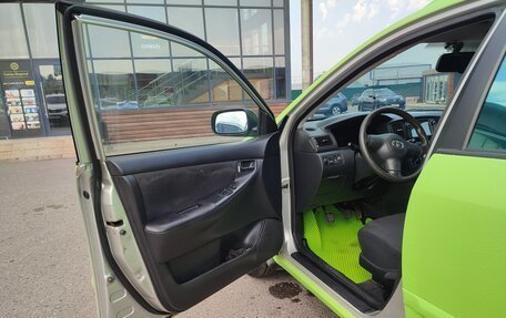 Toyota Corolla, 2004 год, 750 000 рублей, 9 фотография