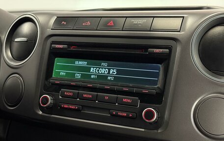 Volkswagen Amarok I рестайлинг, 2014 год, 1 515 000 рублей, 13 фотография