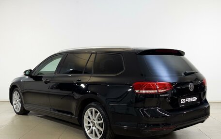 Volkswagen Passat B7, 2015 год, 1 590 000 рублей, 2 фотография