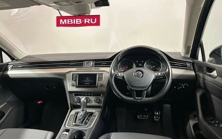 Volkswagen Passat B7, 2015 год, 1 590 000 рублей, 6 фотография