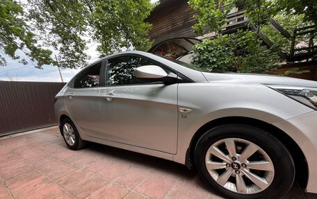 Hyundai Solaris II рестайлинг, 2014 год, 1 200 000 рублей, 11 фотография