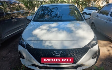 Hyundai Solaris II рестайлинг, 2020 год, 1 660 000 рублей, 6 фотография