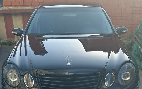 Mercedes-Benz E-Класс, 2004 год, 1 100 000 рублей, 5 фотография