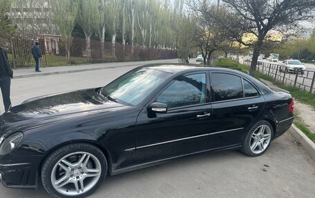 Mercedes-Benz E-Класс, 2004 год, 1 100 000 рублей, 8 фотография
