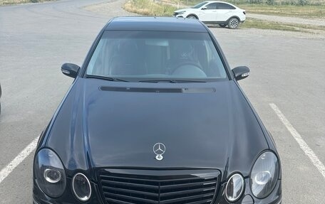 Mercedes-Benz E-Класс, 2004 год, 1 100 000 рублей, 2 фотография