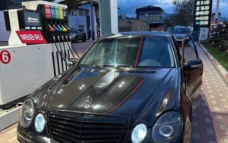 Mercedes-Benz E-Класс, 2004 год, 1 100 000 рублей, 7 фотография