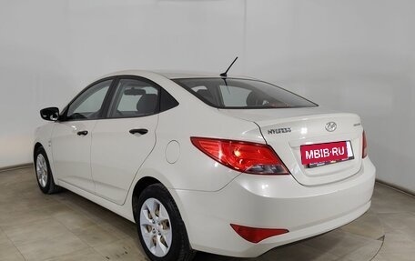 Hyundai Solaris II рестайлинг, 2015 год, 1 060 000 рублей, 7 фотография