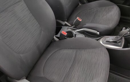Hyundai Solaris II рестайлинг, 2015 год, 1 060 000 рублей, 22 фотография