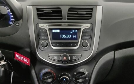 Hyundai Solaris II рестайлинг, 2015 год, 1 060 000 рублей, 16 фотография