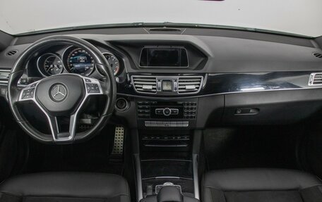 Mercedes-Benz E-Класс, 2015 год, 1 950 000 рублей, 13 фотография