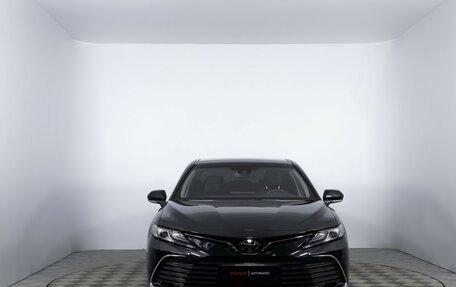 Toyota Camry, 2022 год, 3 470 000 рублей, 2 фотография