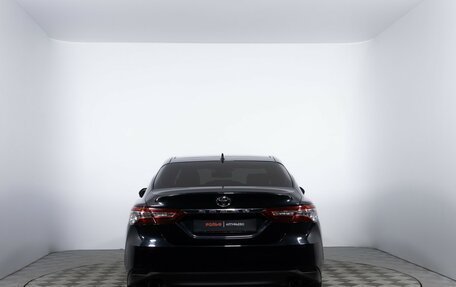 Toyota Camry, 2022 год, 3 470 000 рублей, 6 фотография