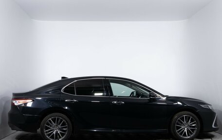 Toyota Camry, 2022 год, 3 470 000 рублей, 4 фотография