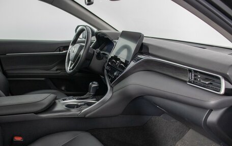 Toyota Camry, 2022 год, 3 470 000 рублей, 9 фотография