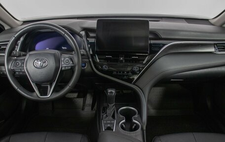 Toyota Camry, 2022 год, 3 470 000 рублей, 13 фотография