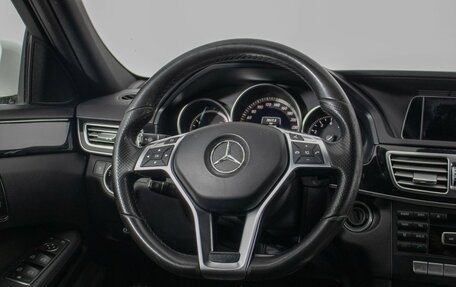Mercedes-Benz E-Класс, 2015 год, 1 950 000 рублей, 15 фотография