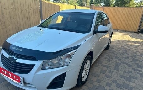 Chevrolet Cruze II, 2014 год, 830 000 рублей, 4 фотография