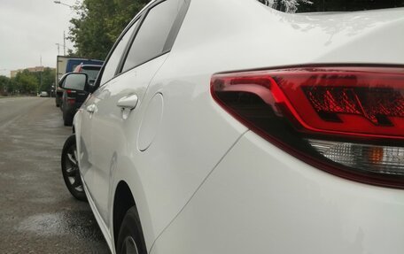 KIA Rio IV, 2021 год, 1 690 000 рублей, 6 фотография