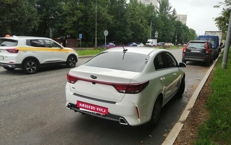 KIA Rio IV, 2021 год, 1 690 000 рублей, 3 фотография