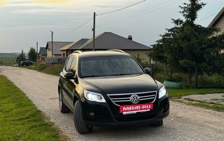 Volkswagen Tiguan I, 2010 год, 980 000 рублей, 2 фотография