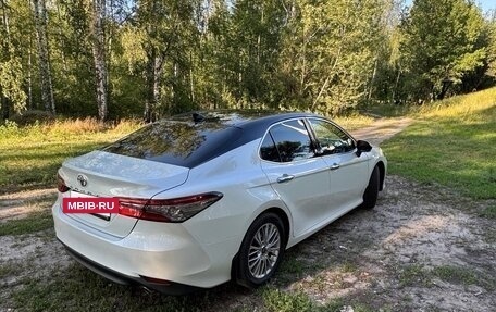 Toyota Camry, 2018 год, 2 490 000 рублей, 3 фотография