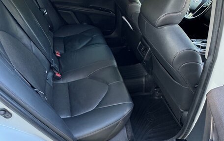 Toyota Camry, 2018 год, 2 490 000 рублей, 9 фотография