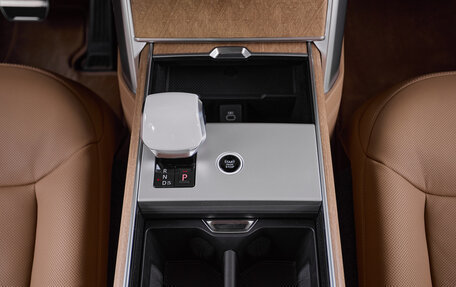 Land Rover Range Rover IV рестайлинг, 2024 год, 29 900 000 рублей, 23 фотография