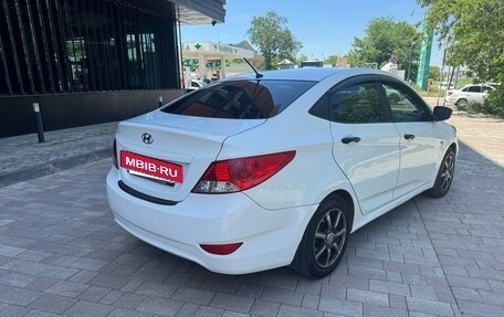 Hyundai Solaris II рестайлинг, 2013 год, 595 000 рублей, 9 фотография
