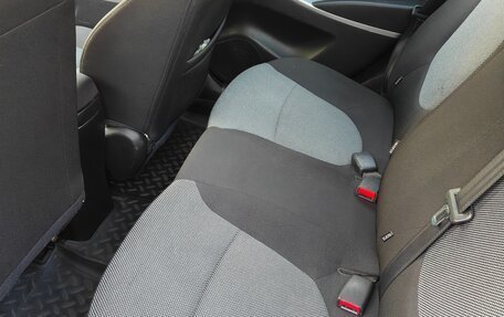 Hyundai Solaris II рестайлинг, 2011 год, 640 000 рублей, 9 фотография