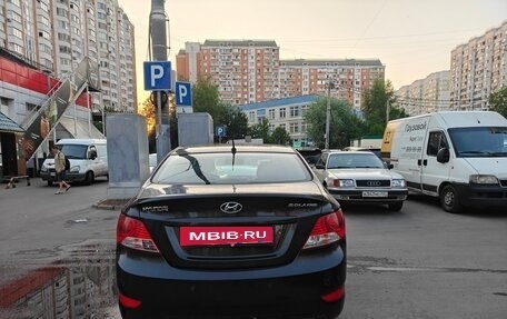 Hyundai Solaris II рестайлинг, 2011 год, 640 000 рублей, 5 фотография