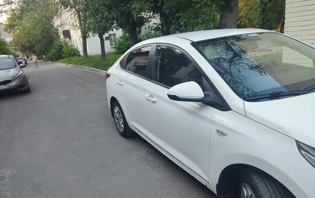 Hyundai Solaris II рестайлинг, 2018 год, 770 000 рублей, 4 фотография