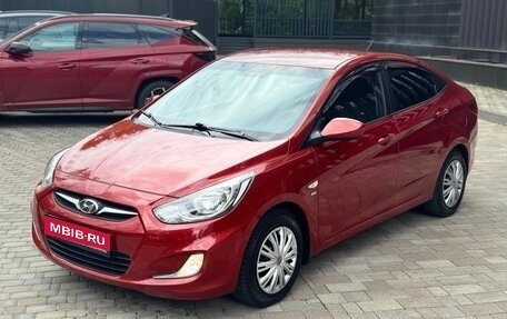 Hyundai Solaris II рестайлинг, 2011 год, 745 000 рублей, 3 фотография
