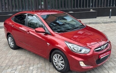 Hyundai Solaris II рестайлинг, 2011 год, 745 000 рублей, 11 фотография