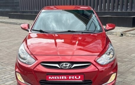 Hyundai Solaris II рестайлинг, 2011 год, 745 000 рублей, 7 фотография