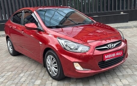Hyundai Solaris II рестайлинг, 2011 год, 745 000 рублей, 8 фотография