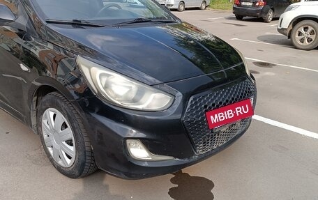 Hyundai Solaris II рестайлинг, 2013 год, 650 000 рублей, 3 фотография