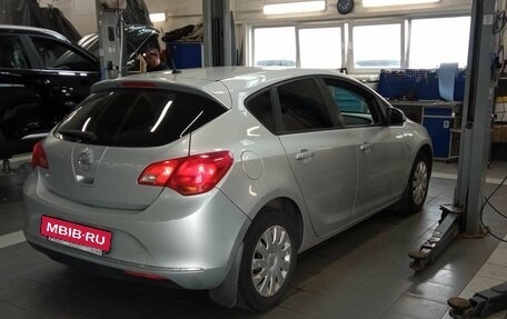Opel Astra H, 2013 год, 749 000 рублей, 3 фотография