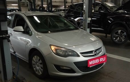 Opel Astra H, 2013 год, 749 000 рублей, 2 фотография