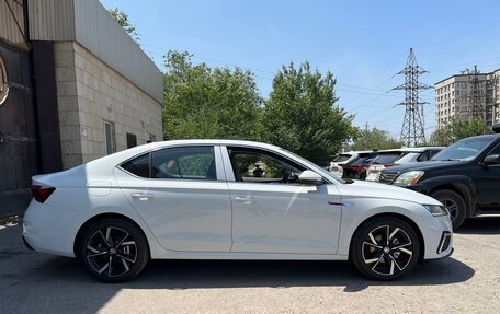 Skoda Octavia IV, 2025 год, 3 300 000 рублей, 4 фотография