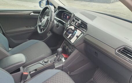 Volkswagen Tiguan II, 2019 год, 2 850 000 рублей, 6 фотография