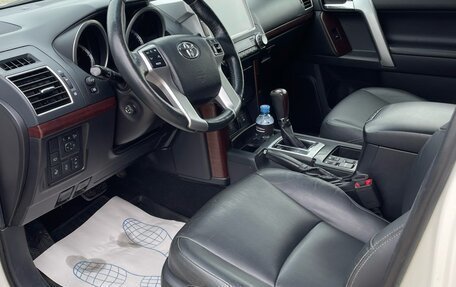 Toyota Land Cruiser Prado 150 рестайлинг 2, 2017 год, 3 900 000 рублей, 8 фотография