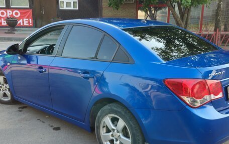 Chevrolet Cruze II, 2011 год, 700 000 рублей, 6 фотография