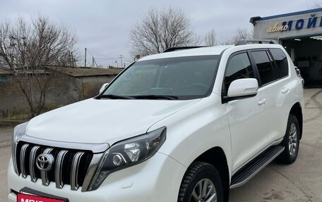 Toyota Land Cruiser Prado 150 рестайлинг 2, 2017 год, 3 900 000 рублей, 12 фотография