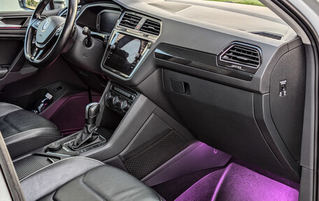 Volkswagen Tiguan II, 2019 год, 3 700 000 рублей, 15 фотография